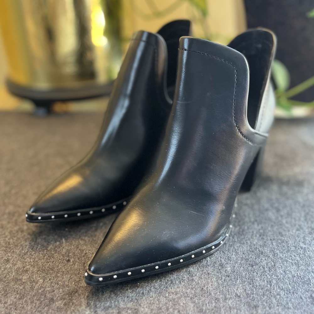 Qupid Studded Black Ankle Booties, Size 6.5
